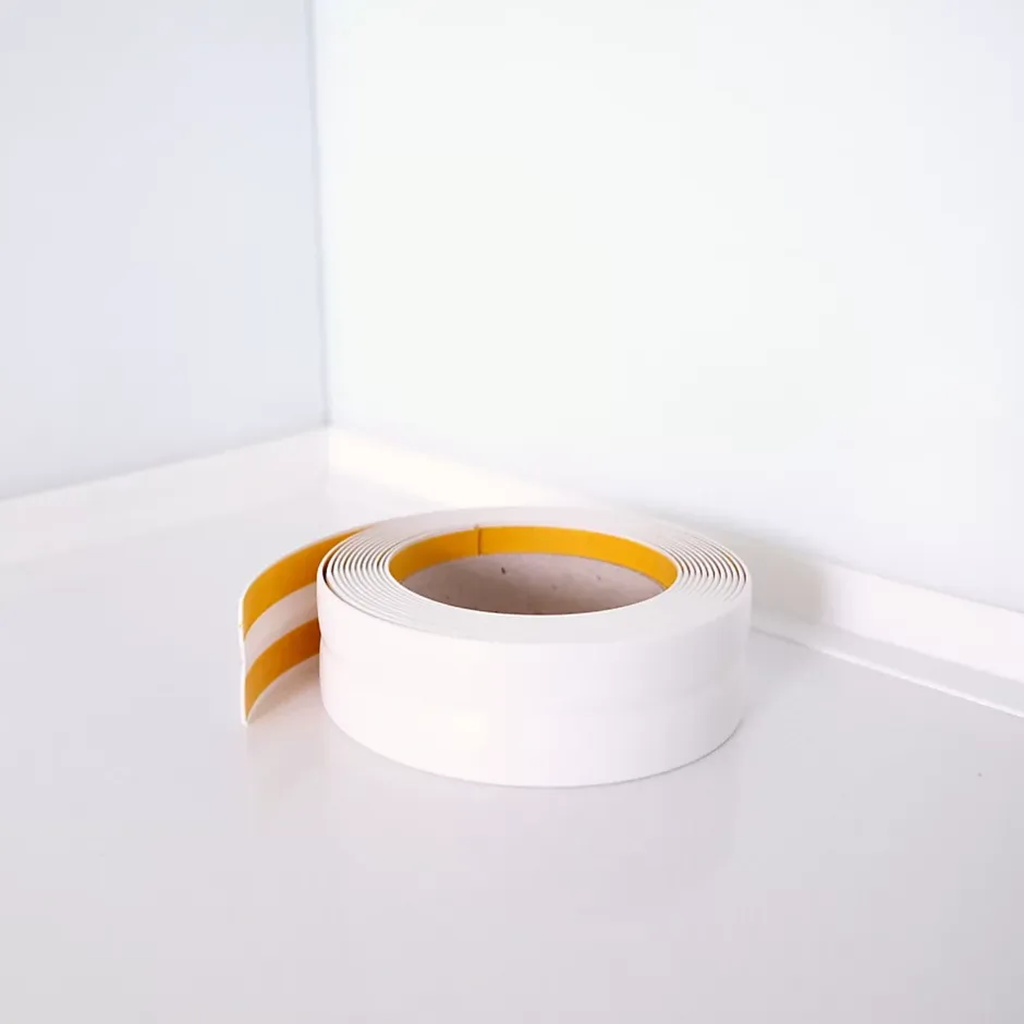 Quest Plinthe Souple Auto-Adhésive en PVC 30x30mm, 5m, Bande Élastique pour Finitions et Étanchéité des Jonctions, bronze