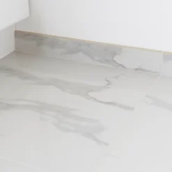 Colours Plinthe Ultimate marbre poli grisé 8 x 60 cm