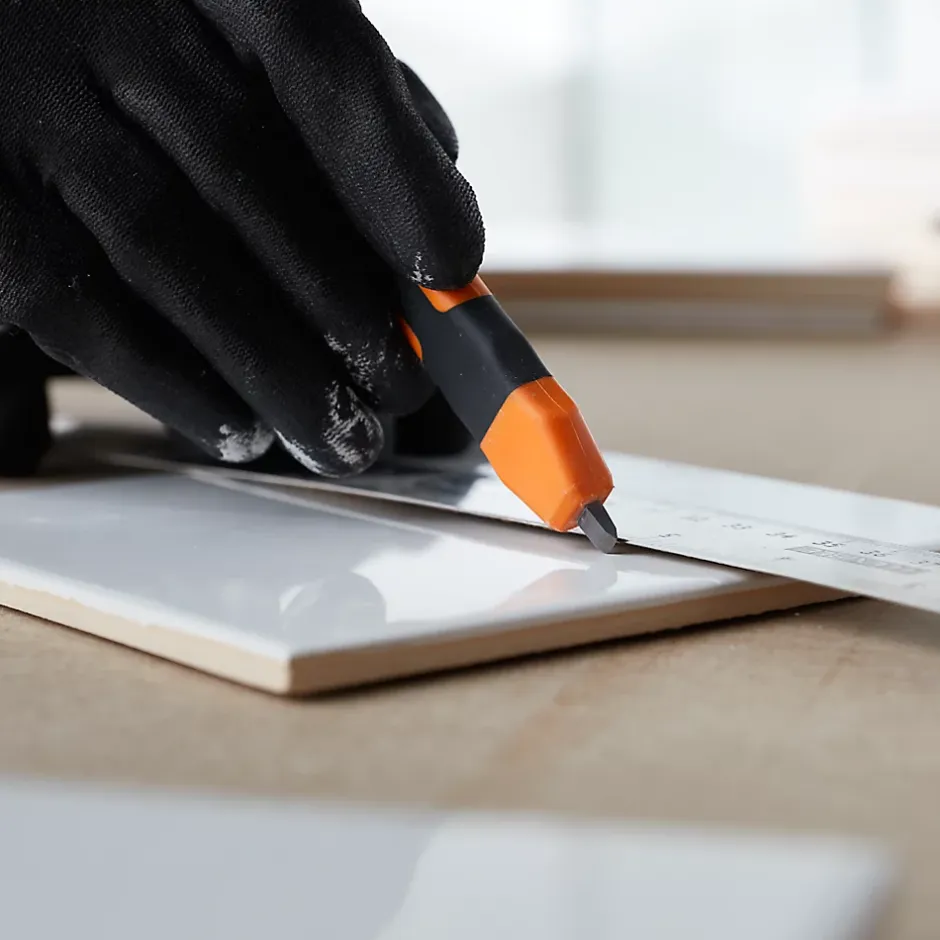 Pointe à tracer 14,5cm orange et noir-Magnusson