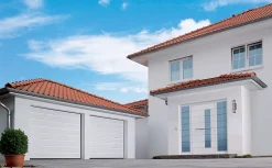 Porte de garage sectionnelle acier WoodGrain blanc trafic RAL 9016 - l.250 x h.200 cm - motorisée-Hormann Sale