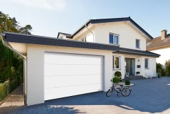Porte de garage sectionnelle acier Planar blanc RAL 9016 Matt Deluxe - l.250 x h.200 cm - motorisée-Hormann