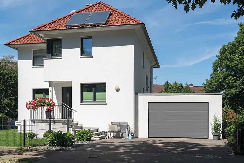 Hormann Porte de garage sectionnelle acier gris RAL 9007 - l.250 x h.200 cm - motorisée