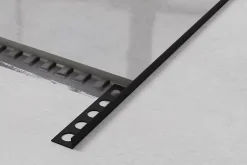 Ilcom Profil angulaire J en acier inoxydable pour les carreaux 10mm x 2700mm - noir matt