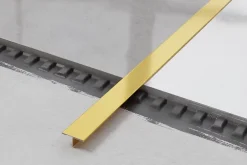 Ilcom Profil décoratif T en acier inoxydable pour couvrir jonction Or satiné - 20mm X 10mm X 2700mm