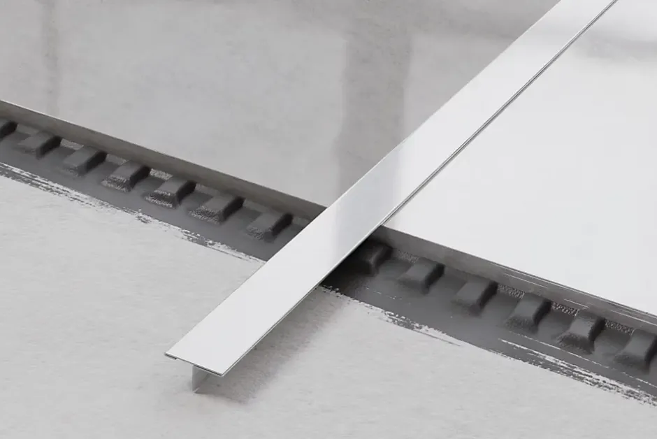 Ilcom Profil décoratif T en acier inoxydable pour couvrir jonction Argent satiné - 20mm X 10mm X 2440mm