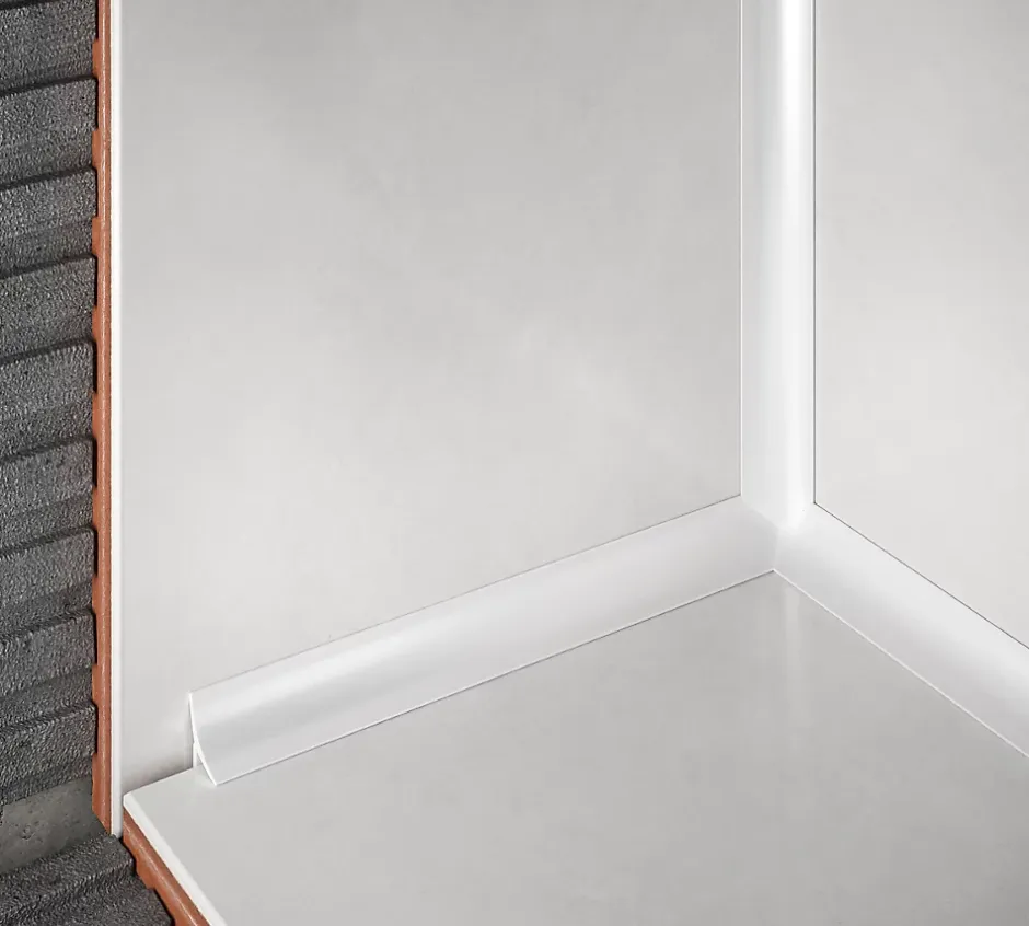 Profilé de carrelage intérieur rond PVC blanc lisse L.2,5m x l.3cm x ep.9mm-Diall Clearance