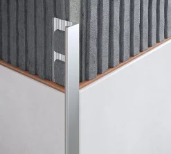 Profilé de carrelage intérieur droit aluminium argent anodisé mat L.2,5m x l.2,2cm x ep.10mm-Diall New