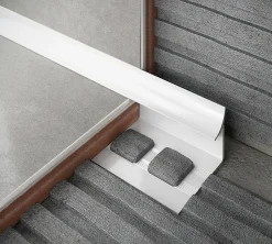 Diall Profilé de carrelage intérieur rond PVC blanc lisse L.2,5m x l.3cm x ep.6mm