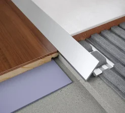 Diall Profilé de rattrapage extérieur droit aluminium brut argent lisse 32mmx100cm