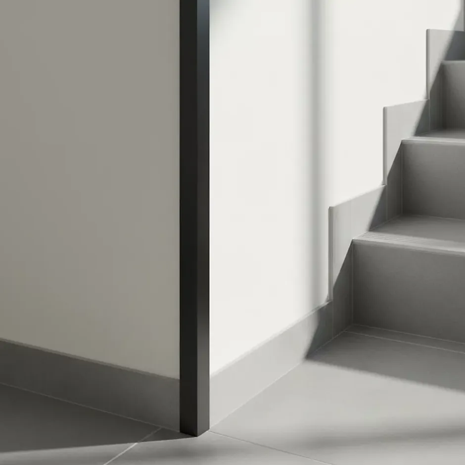 Quest Cornière PVC 20x10 mm de protection et de décoration, baguette d'angle de finition, profilé L, KT, rigide, gris foncé, 150 c