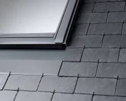 Raccord fenêtre de toit simple sur ardoises EDN CK04 gris-Velux Clearance