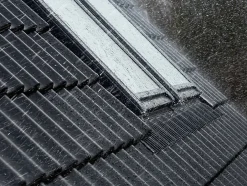 Velux Raccord fenêtre de toit simple sur tuiles EDW MK08 gris