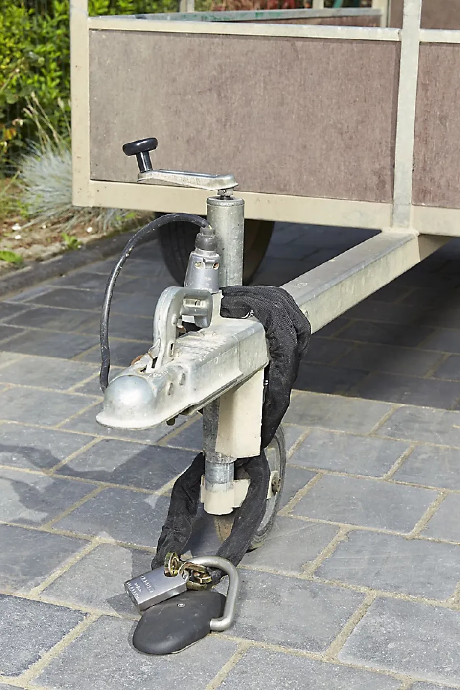 Mottez Sabot d'ancrage A080Q Ø de l'anse 16 mm L. 210 x l.130 x H.25 mm