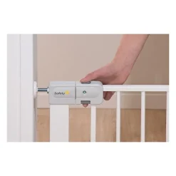 Barriere de securite enfant Auto Close-Safety 1st Hot