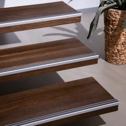 Seuil d'escalier Avec double caoutchouc Power Grip Longueur 134 cm Pré-percé Gris --Floordirekt Best