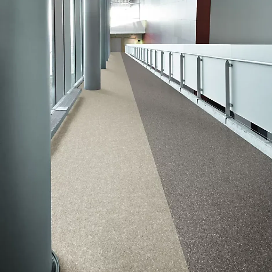 Sol PVC U3P3 - IPERFORM 370 - Galibier T92 - Rouleau de 4m x 7m-Décoweb Clearance