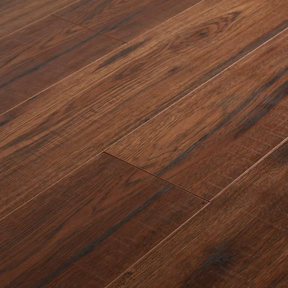 GoodHome Sol stratifié à clipser Otley chêne rustique 10 mm L.138 x l.15.9 cm