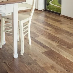 GoodHome Sol stratifié Bexhill chêne brun passage élévé AC4 L. 138,3 cm x l.19,3 x Ep.8 mm