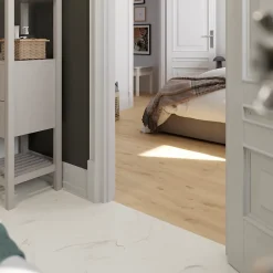 Sol stratifié clipsable Elegance aspect marbre blanc 8 mm compatible pièces humides-GoodHome Discount