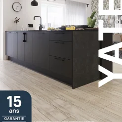 Sol stratifié clipsable Yate chêne blanc 8 mm compatible pièces humides-GoodHome