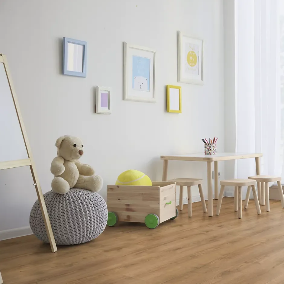 Sol stratifié Collville , passage intense AC5, effet chêne brun, L.129 cm x l.19,3 cm x ép.8 mm, résistant à l'eau-GoodHome New