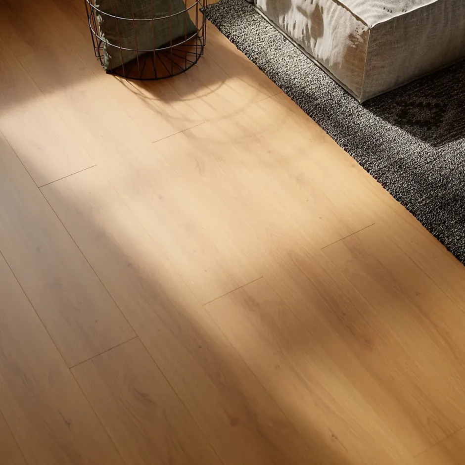 Sol stratifié Dovercourt , passage intense AC5, effet chêne miel, L.129,2 cm x l.19,3 cm x ép.8 mm-GoodHome