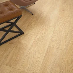 Sol stratifié effet bois brut passage intense AC4, L.128,8 x l.19,5 cm x ép.7 mm, Kirton, resistant à l'eau-Kronospan