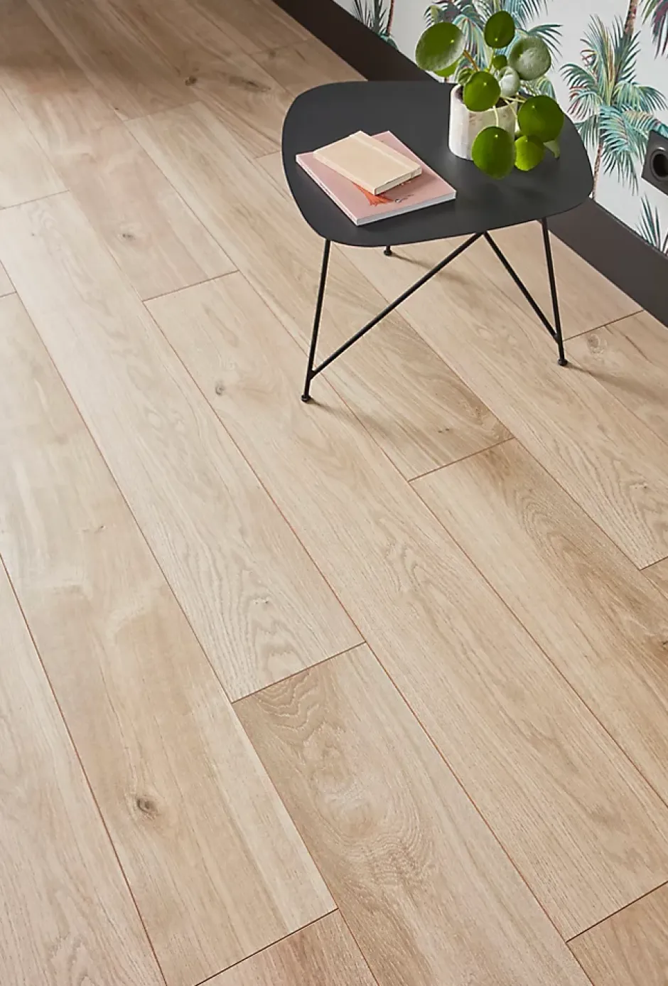 Sol stratifié effet chêne passage élevé AC4 L.128,6 cm x l.19,4 cm x ép.8 mm, Gladstone-GoodHome