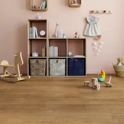 Sol stratifié Gladstone , passage élevé AC4, effet chêne blond, L.128,6 cm x l.19,4 cm x ép.8 mm-GoodHome Online