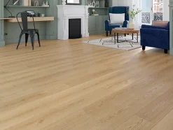 GoodHome Sol stratifié Kingston 2 , passage intense AC5, effet chêne, L.125,7 cm x l.19,2 cm x ép.10 mm, résistant à l'eau