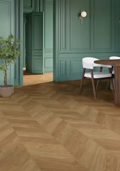 Sol stratifié Leyton , passage intense AC5, effet chêne blond, L.133 cm x l.32,2 cm x ép.10 mm, résistant à l'eau-GoodHome Best