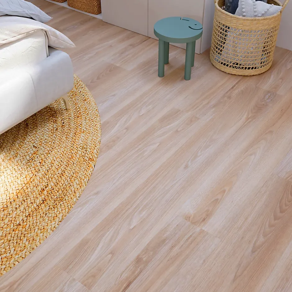 Sol stratifié Northfleet , passage modéré AC3, effet chêne, L.138,3 cm x l.19,3 cm x ép.7 mm-GoodHome New