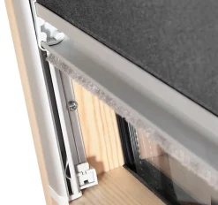 Avosdim Store occultant compatible fenêtre de toit VELUX pour dimension UK08 - Bleu