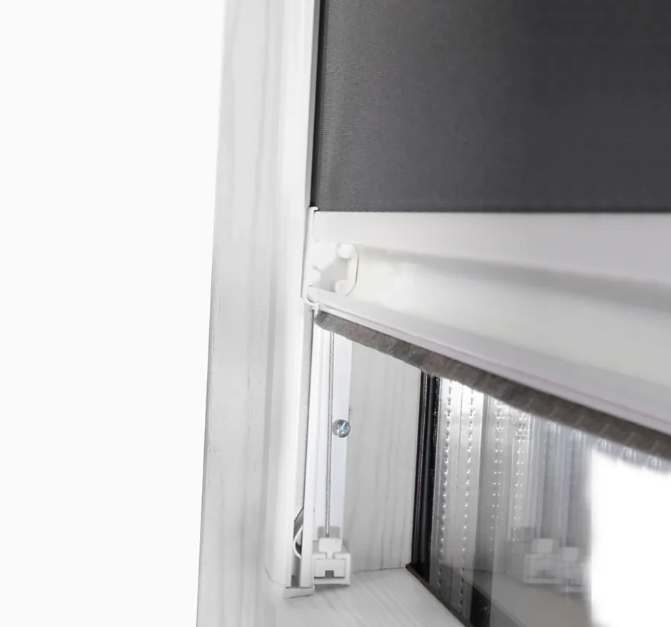 Avosdim Store occultant compatible fenêtre de toit VELUX pour dimension MK08 - Blanc