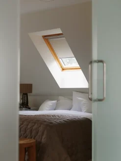 Velux Store occultant fenêtre de toit DKL SK06 beige