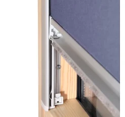 Avosdim Store occultant pour fenêtre de toit ROTO - Taupe - avec un vitrage de H 103,5 x 100 cm