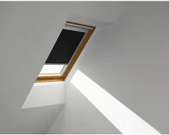 Store occultant Classic uni noir à commande manuelle DBL S06 4249-VELUX Sale