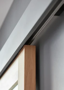 Système coulissant avec habillage pour porte en bois- Outlet