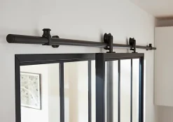 Système coulissant noir Indus pour porte- Sale