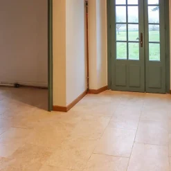 Ligerio Travertin pierre naturelle mur/sol premier choix light clair - 61 cm x 40,6 cm x 1,2cm - Vendu au m²