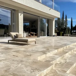 Pattom TRAVERTIN RUSTIC (2nd choix), piere naturelle, 40,6 x 61 EP 1,2cm - LIVRAISON CHARIOT EMBARQUÉ