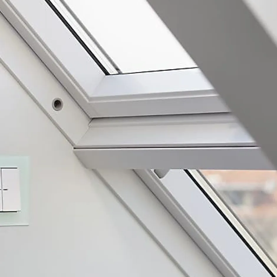 Velux Verrière plane GIL Tout confort blanc MK3 78 x 98 cm