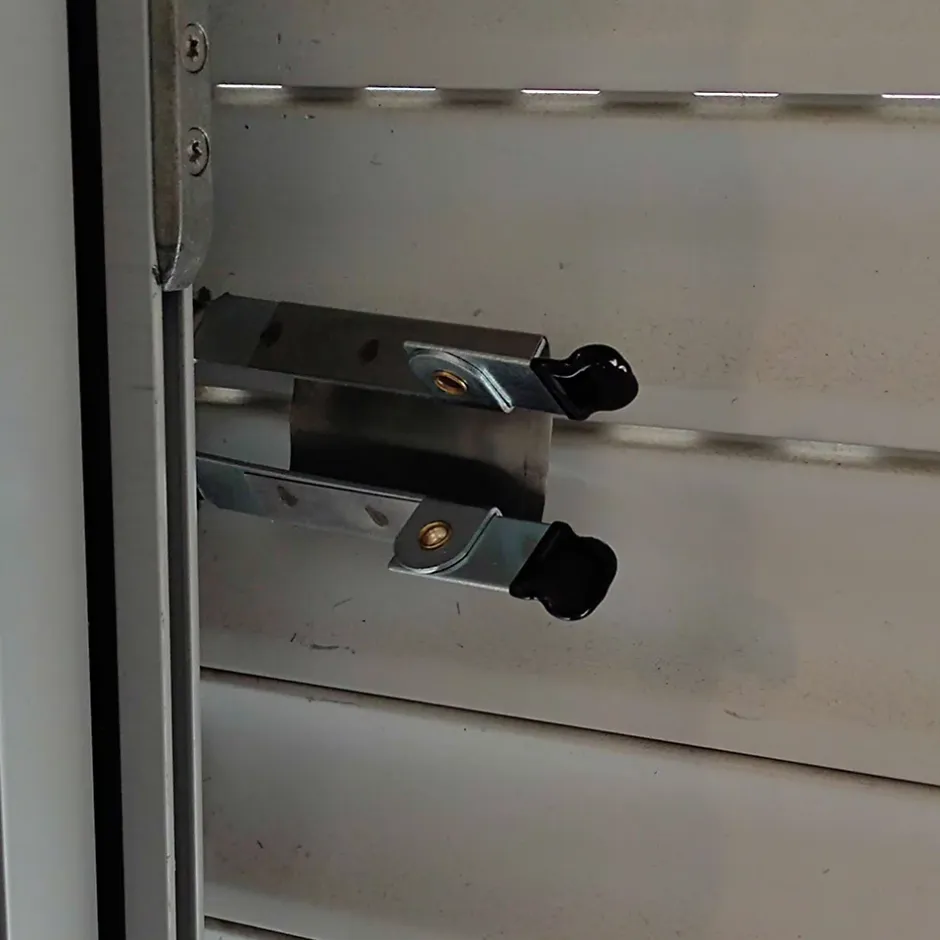 Verrou anti-soulèvement pour volet roulant en acier zingué Afbat – 2 pièces-Afbat - Tb Industrie Sas Online