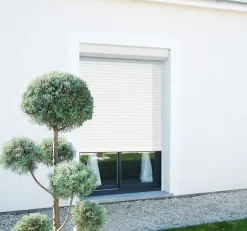 Avosdim Volet Roulant Électrique Filaire - Alu Blanc - L150 x H155 cm - Motorise avec commande murale - Recoupable