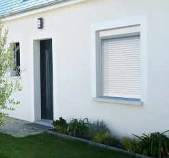 Volet Roulant Électrique Filaire - Alu Blanc - L240 x H215 cm - Motorise avec commande murale - Recoupable-Avosdim Sale